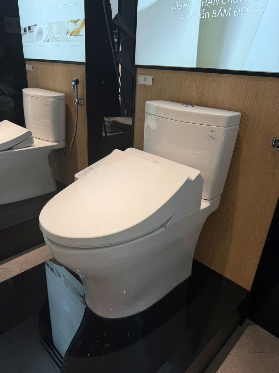 Bồn Cầu Điện Tử TOTO CS769DRW18 Nắp Rửa Washlet TCF23710AAA C2 Simple