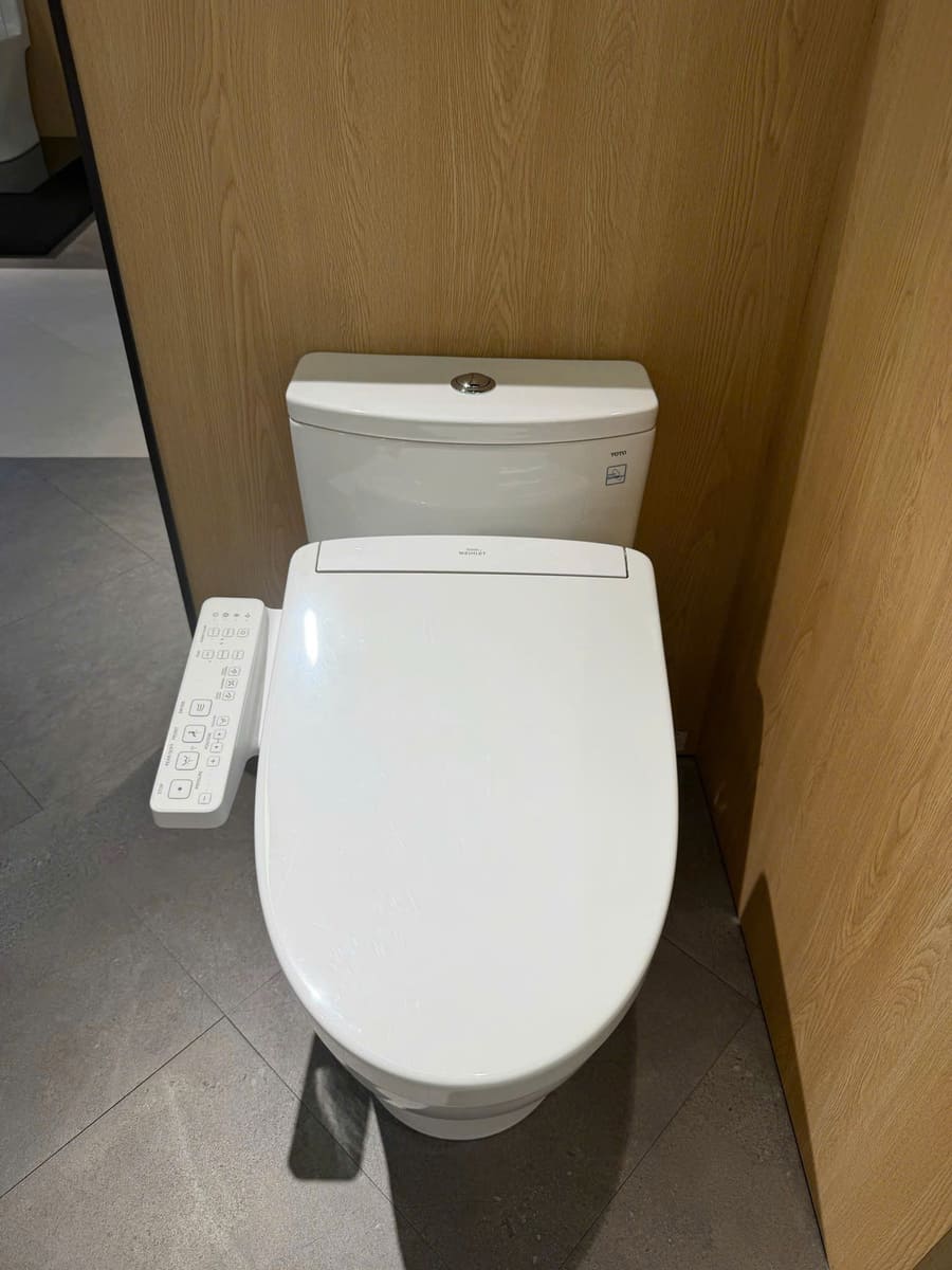 Bồn Cầu Điện Tử TOTO MS885CDW24#XW Nắp Rửa Washlet TCF33461GAA S2 Giấu Dây