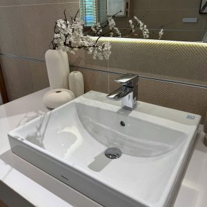 Chậu Rửa Lavabo TOTO LT710CSR Đặt Bàn